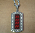 466-dog-tag-led-rouge-strass